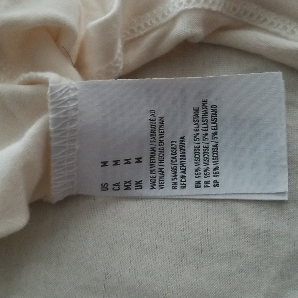 American Eagle Soft & Sexy Sleeveless Tee - Picture 11 of 11